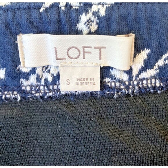 LOFT Floral Skater Skirt Medium Navy/White Workwear Preppy Elastic Waist - Picture 3 of 6